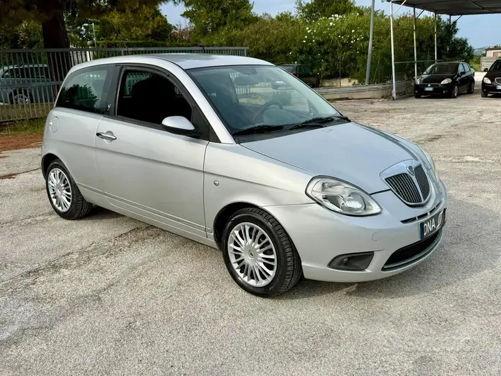 Lancia Ypsilon 2008 photo 3
