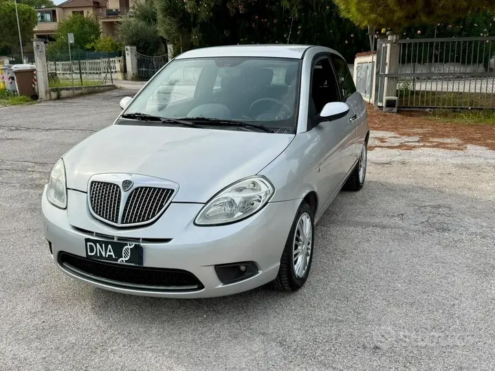 Lancia Ypsilon 2008 photo 2