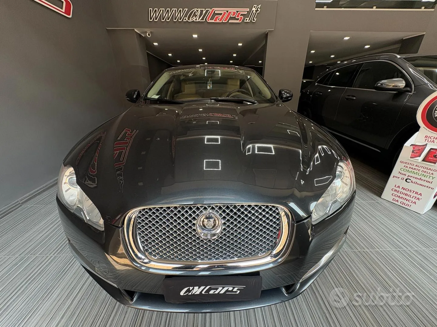 Jaguar Xf 2011 photo 2