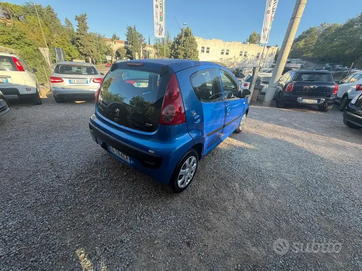 Peugeot 107 2011 photo 4