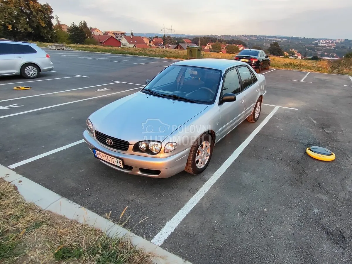 Toyota Corolla 2000 photo 2