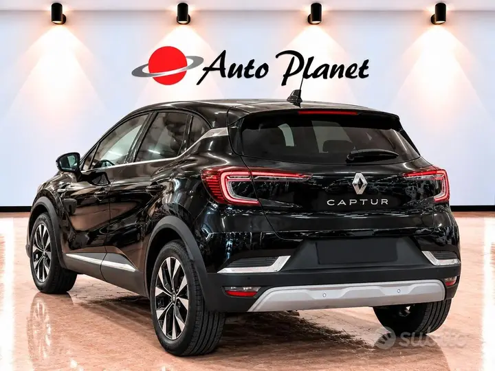 Renault Captur 2023 photo 2