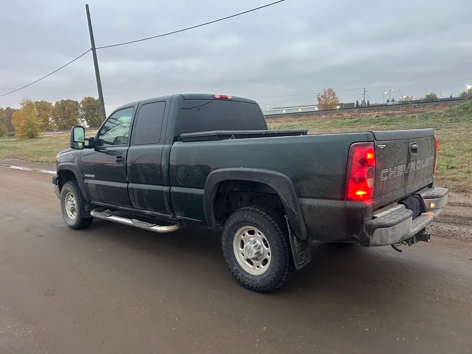 Chevrolet Silverado 2500 2003 photo 4