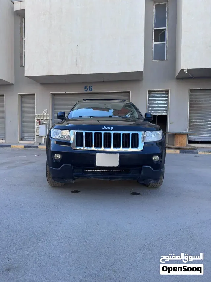 Jeep Grand Cherokee 2012 photo 2