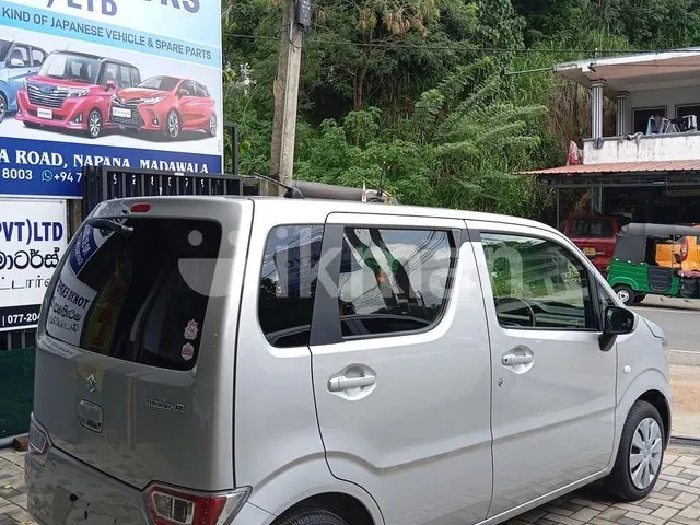 Suzuki Wagon R Fx 2024 photo 2