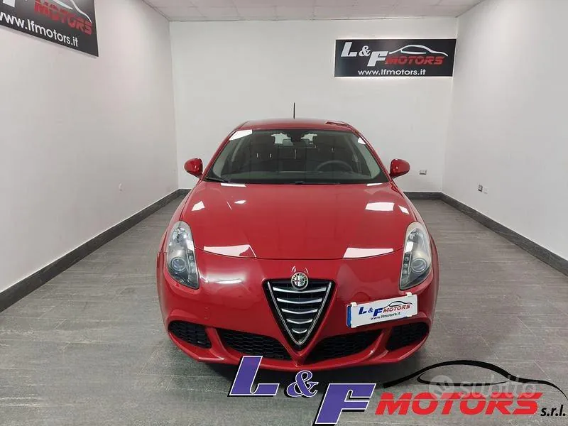 Alfa Romeo Giulietta 2016 photo 2