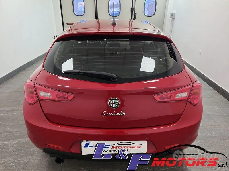 Alfa Romeo Giulietta 2016 photo 5