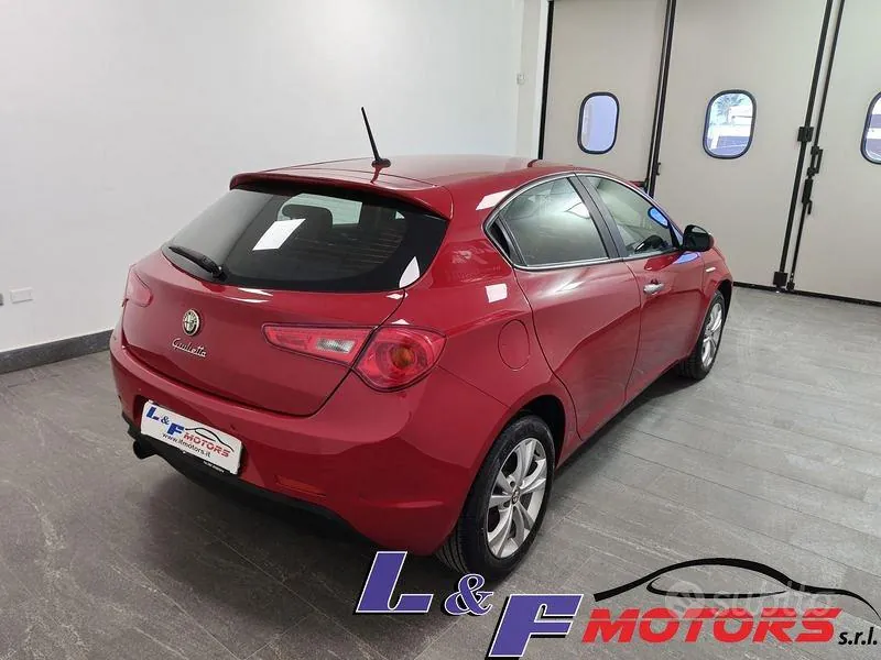 Alfa Romeo Giulietta 2016 photo 4