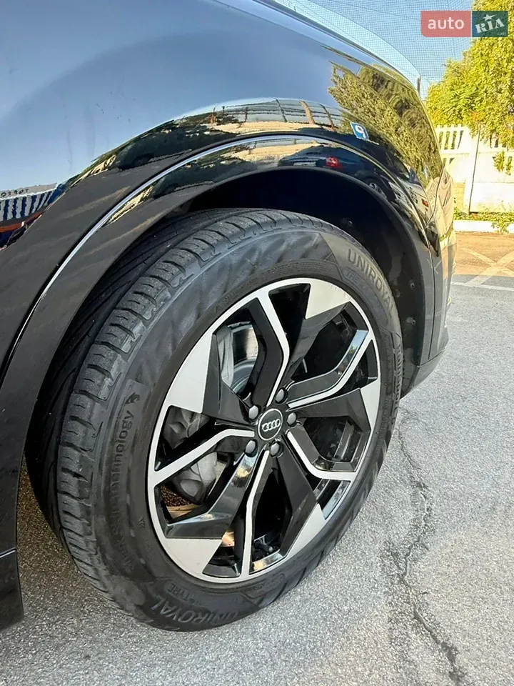 Audi Q7 2018 photo 4