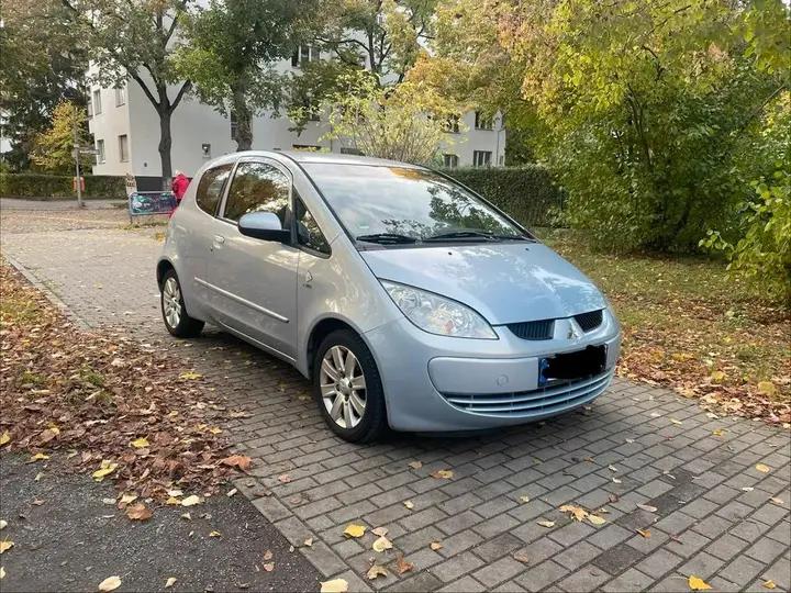 Mitsubishi Colt