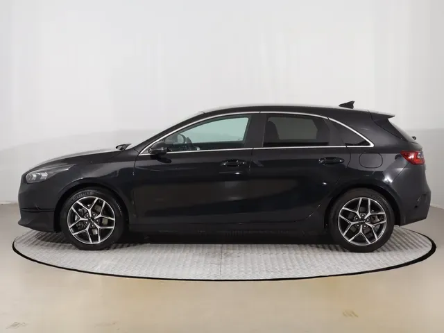 Kia Ceed 2025 photo 2