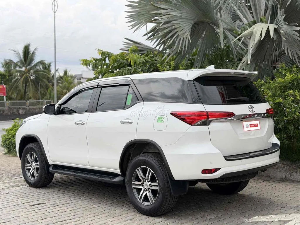 Toyota Fortuner 2024 photo 4