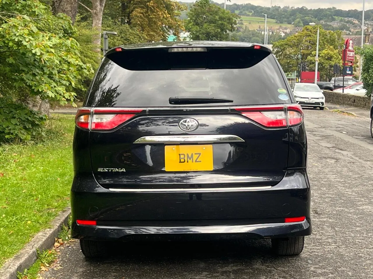 Toyota Estima 2016 photo 4