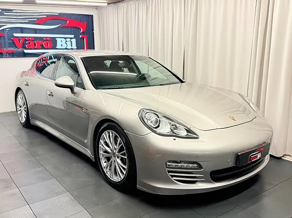 Porsche Panamera 2012 photo 2