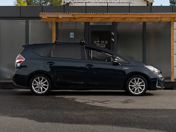 Toyota Prius+ Seven 2017 photo 5