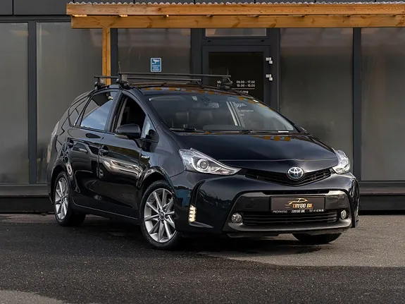 Toyota Prius+ Seven 2017 photo 3