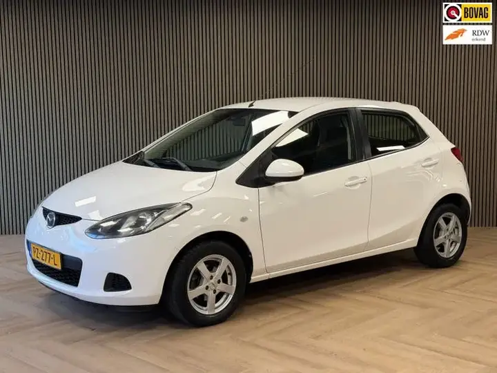Mazda 2