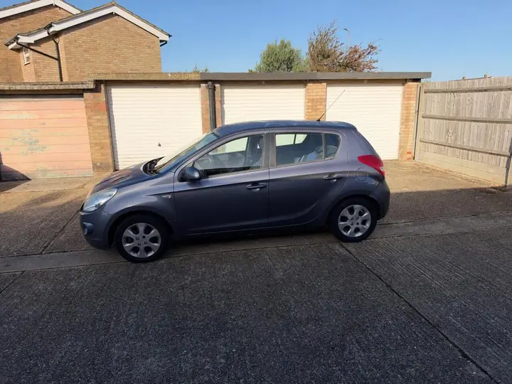 Hyundai I20 2010 photo 4