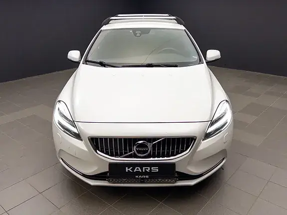 Volvo V40 2018 photo 3