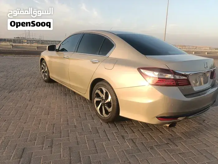 Honda Accord 2017 photo 4