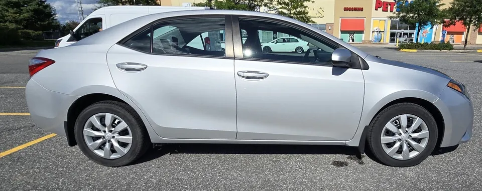 Toyota Corolla 2015 photo 2
