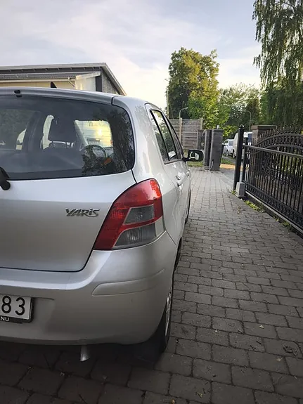 Toyota Yaris 2010 photo 4