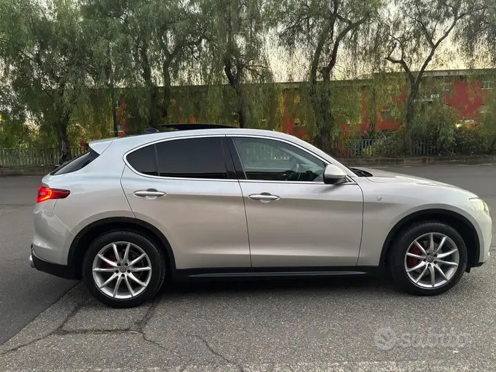 Alfa Romeo Stelvio 2021 photo 5