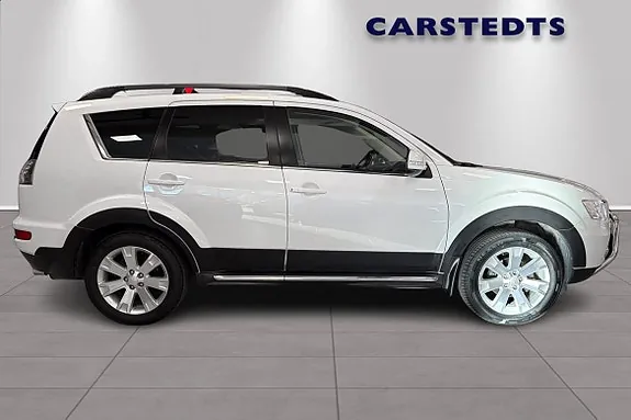 Mitsubishi Outlander 2012 photo 2