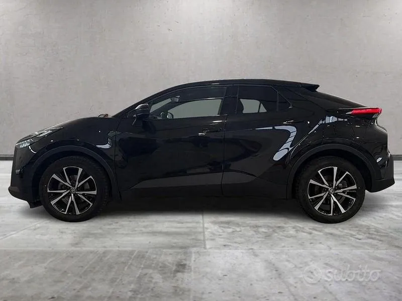 Toyota C-Hr 2024 photo 2