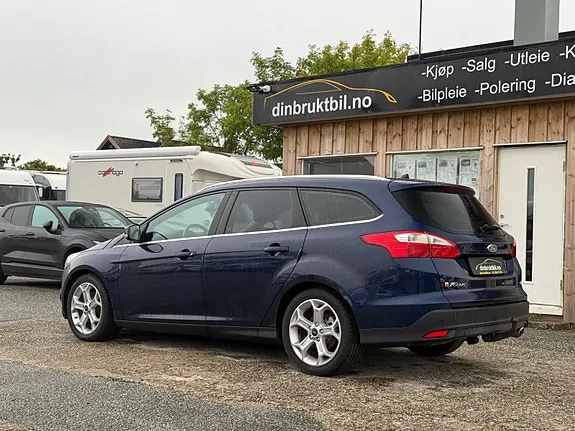 Ford Focus 2012 photo 5