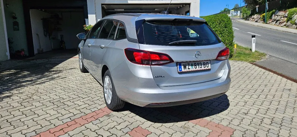 Opel Astra 2017 photo 3