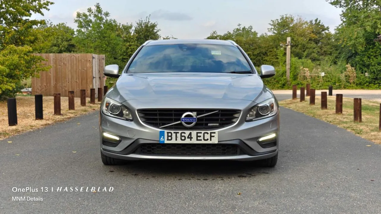 Volvo V60 2014 photo 2