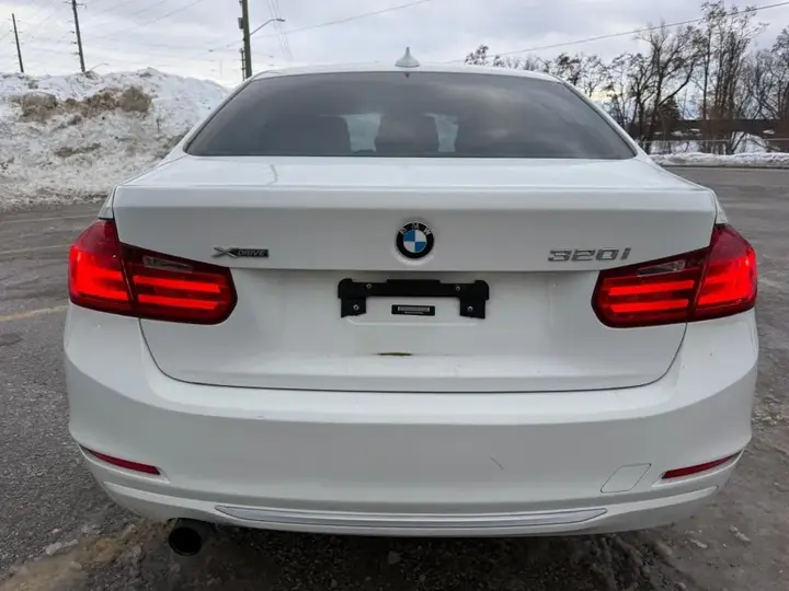 BMW 3 Series 2013 photo 5