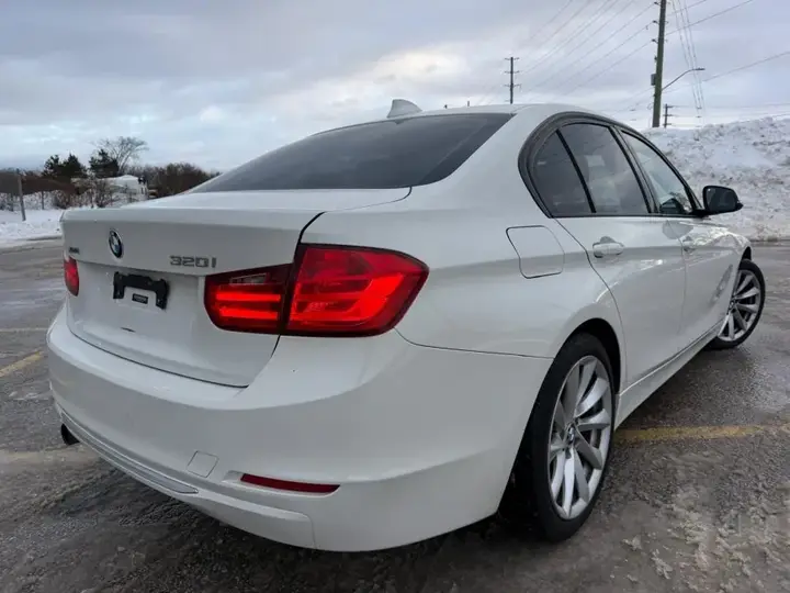 BMW 3 Series 2013 photo 4