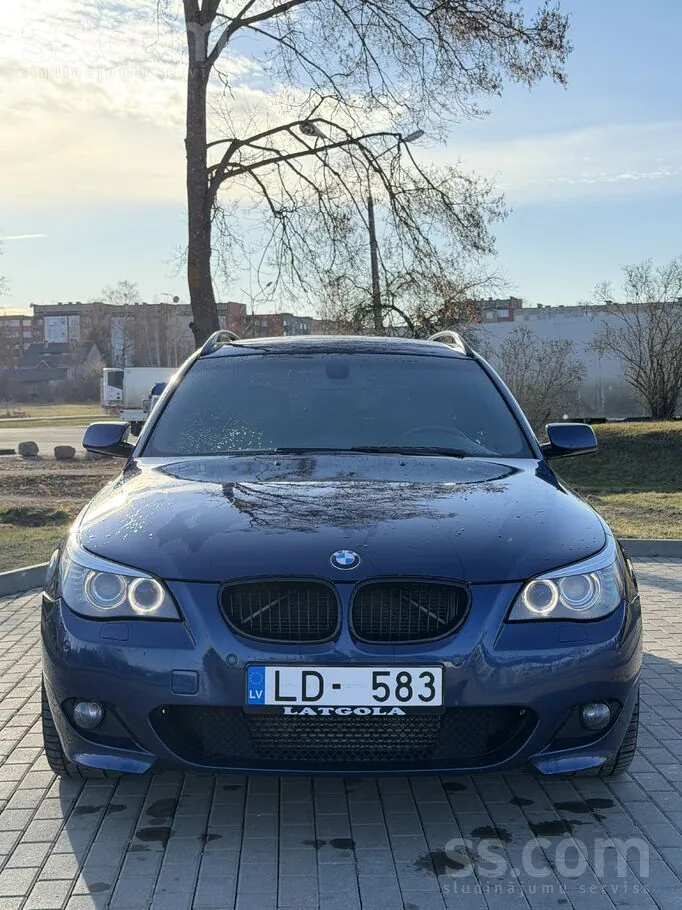 BMW 530