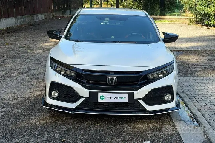 Honda Civic 2020 photo 2