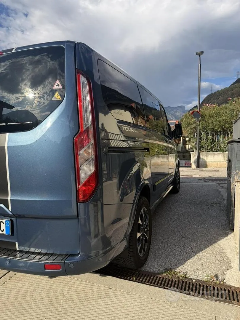 Ford Tourneo Custom 2019 photo 3