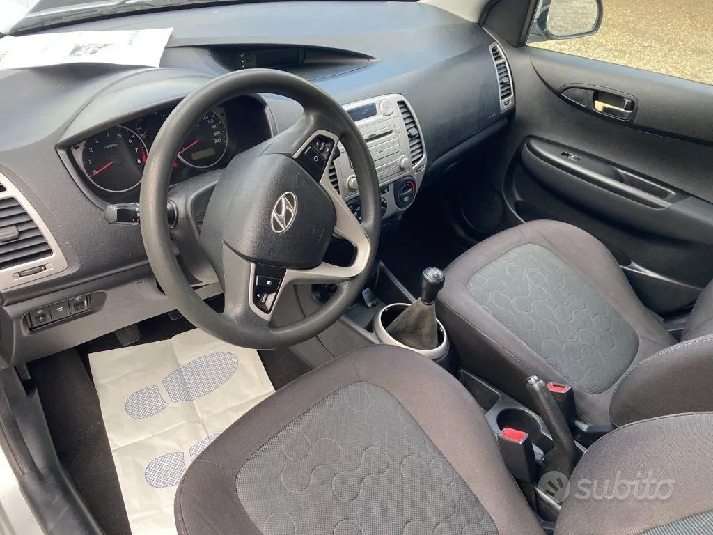 Hyundai I20 2010 photo 5