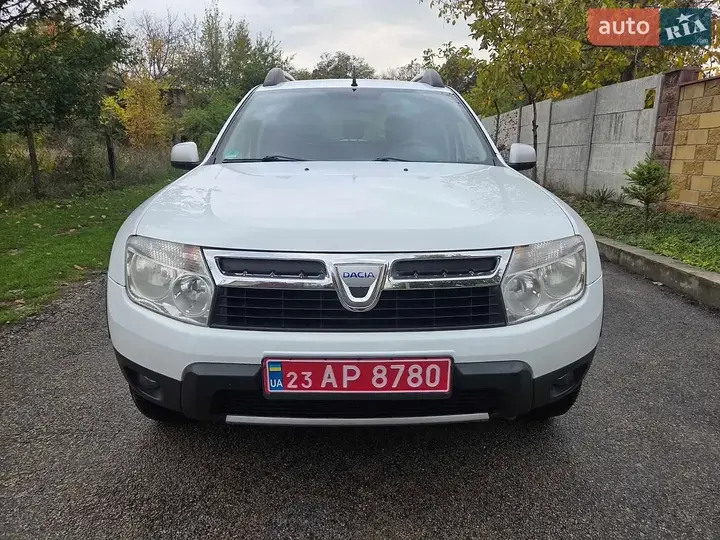 Dacia Duster 2011 photo 3