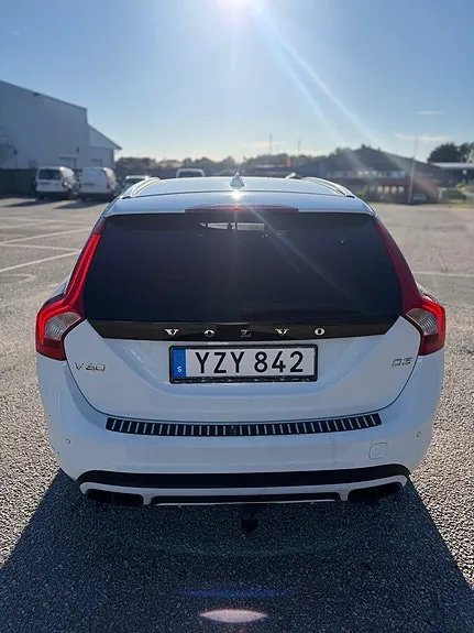 Volvo V60 Cross Country 2018 photo 3