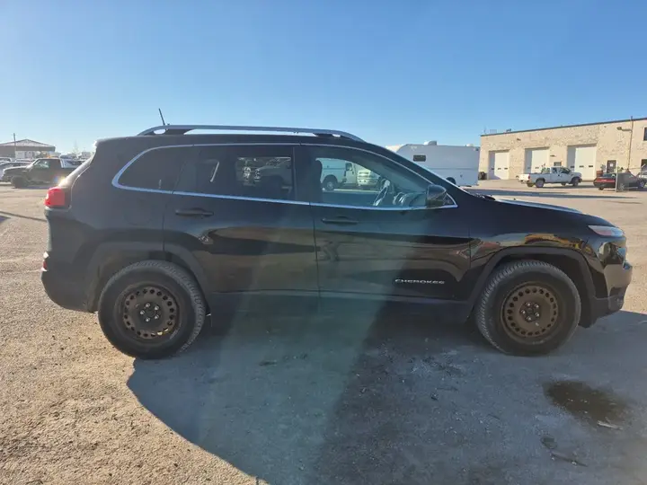 Jeep Cherokee 2016 photo 4
