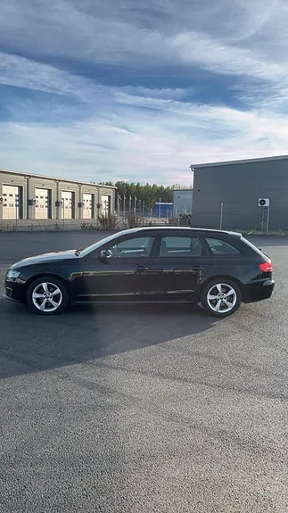 Audi A4 2012 photo 4