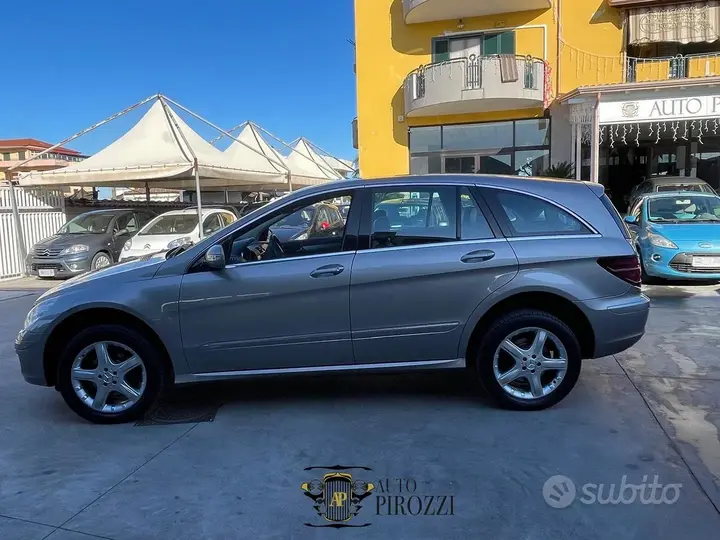 Mercedes-Benz R320 2008 photo 2