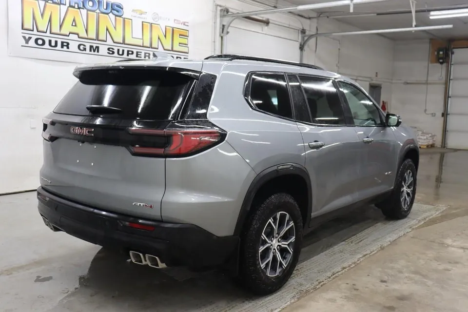 GMC Acadia 2026 photo 4