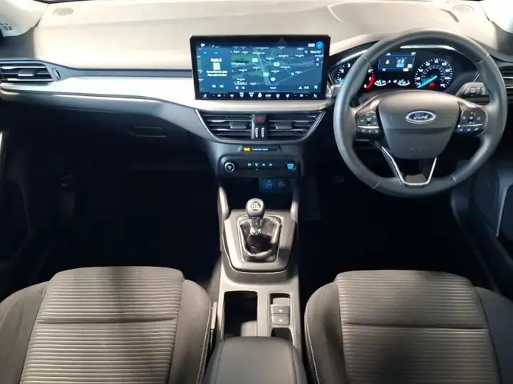 Ford Focus 2023 photo 3