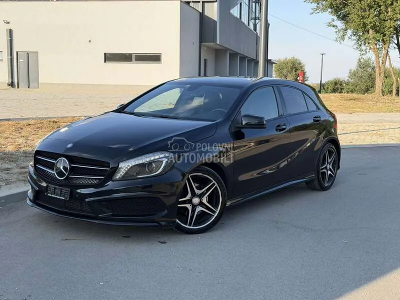 Mercedes-Benz A 180 2014 photo 2