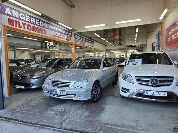 Mercedes-Benz C220