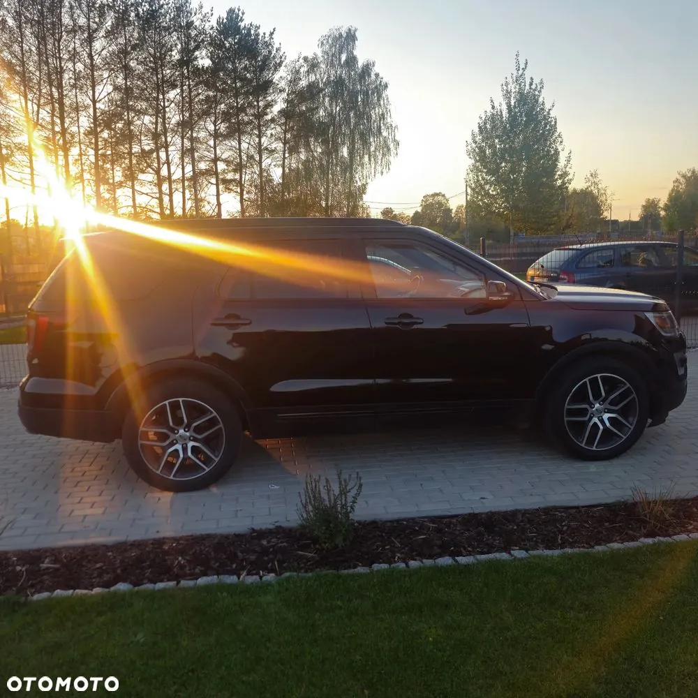 Ford Explorer 2017 photo 5