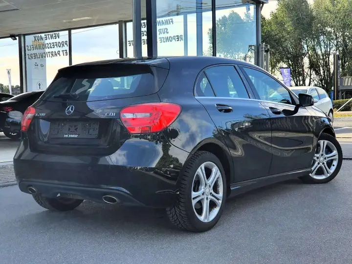 Mercedes-Benz A 200 2013 photo 3
