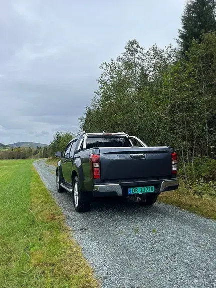 Isuzu D-Max 2017 photo 3